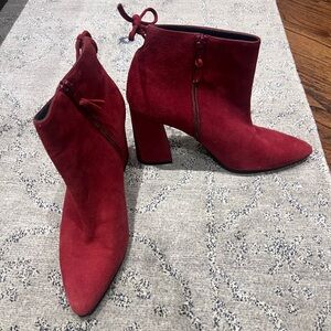 Stuart Weitzman Red Bordeaux Suede Booties Sz 7.5